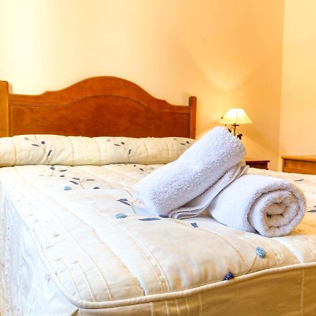 Vivienda Turistica Los Leones Berlanga de Duero Bagian luar foto