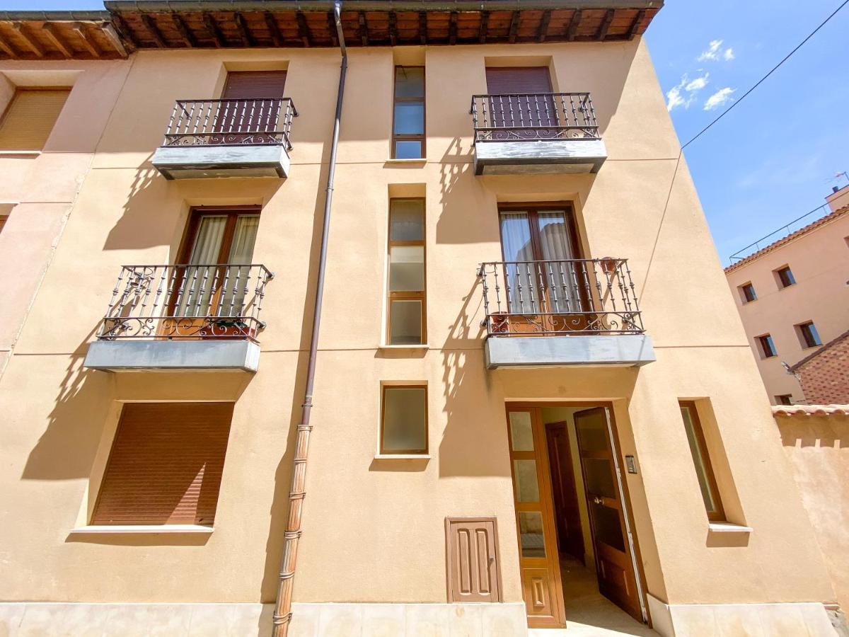 Vivienda Turistica Los Leones Berlanga de Duero Bagian luar foto