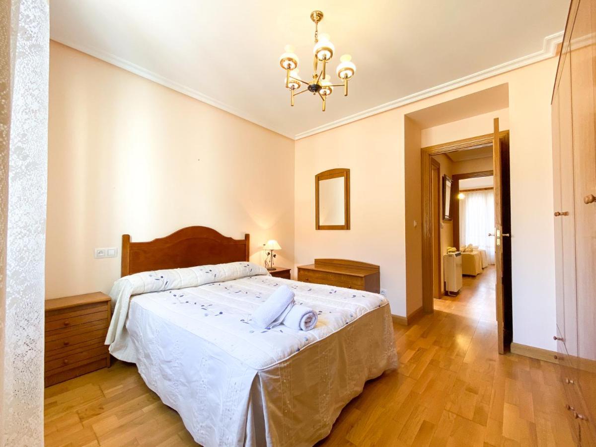 Vivienda Turistica Los Leones Berlanga de Duero Bagian luar foto
