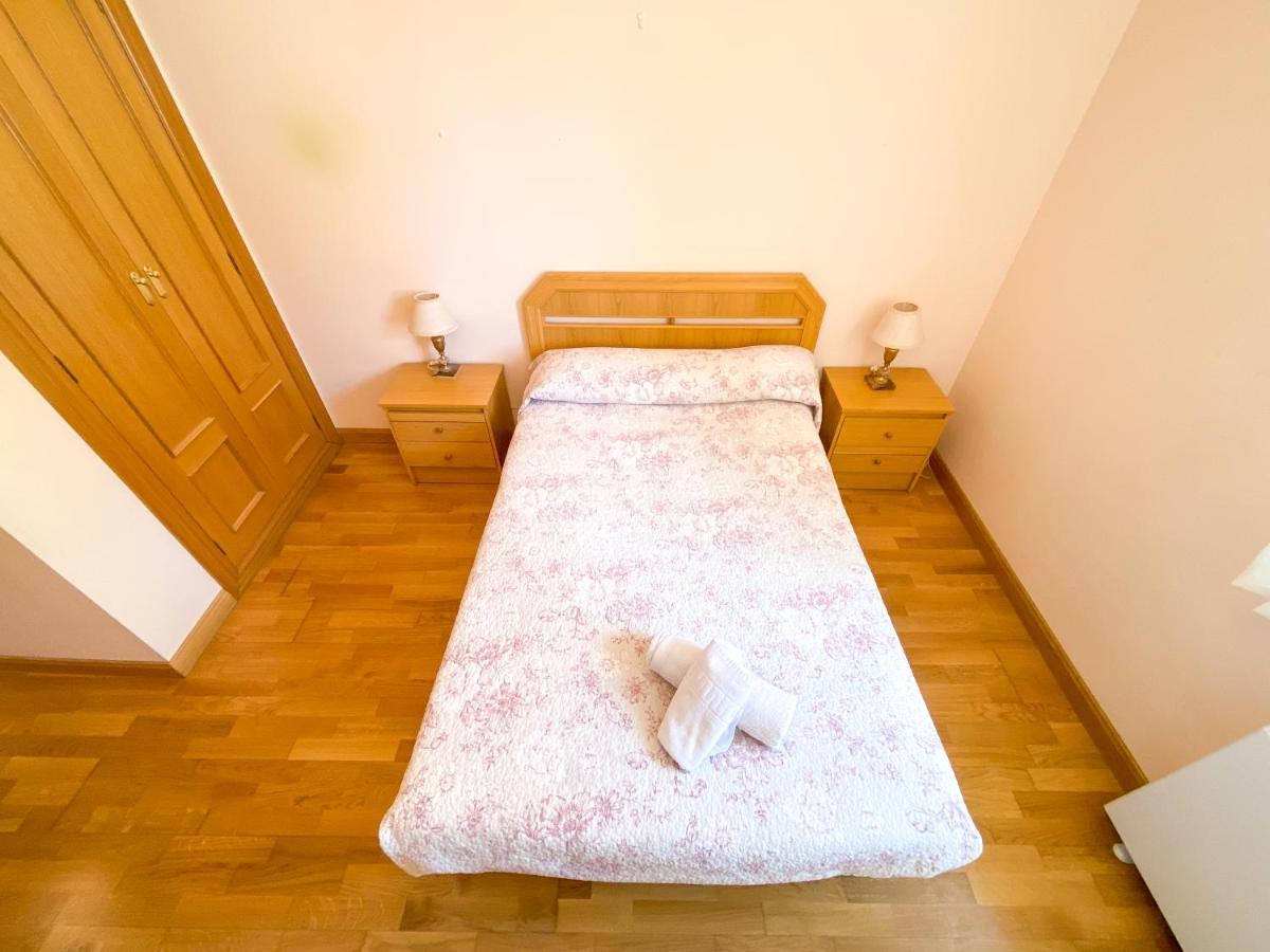 Vivienda Turistica Los Leones Berlanga de Duero Bagian luar foto