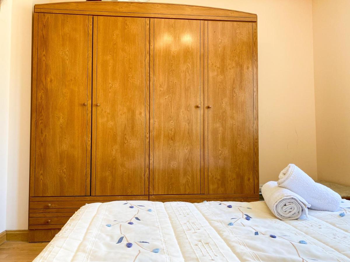 Vivienda Turistica Los Leones Berlanga de Duero Bagian luar foto