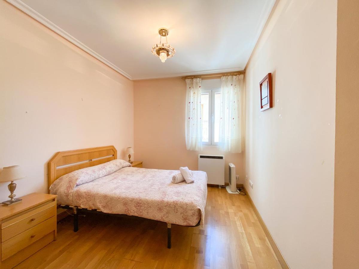 Vivienda Turistica Los Leones Berlanga de Duero Bagian luar foto