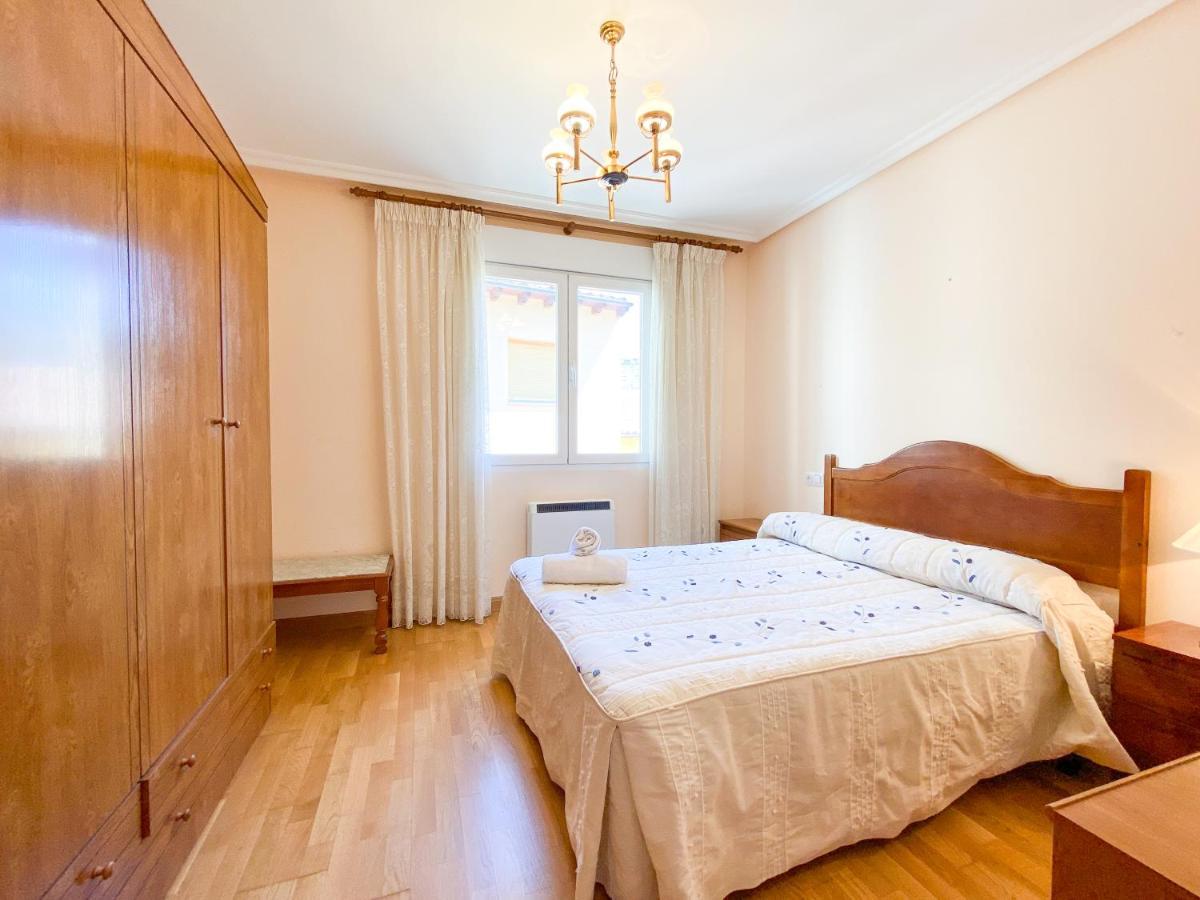 Vivienda Turistica Los Leones Berlanga de Duero Bagian luar foto